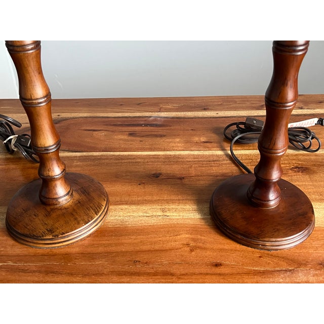 1950s Vintage Hollywood Regency Faux Bamboo English Mahogany Palm Lamps For Sale - Image 5 of 12