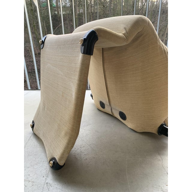 Postmodern Wink Chair by Toshiyuki Kita for Cassina, 1980s For Sale - Image 14 of 18