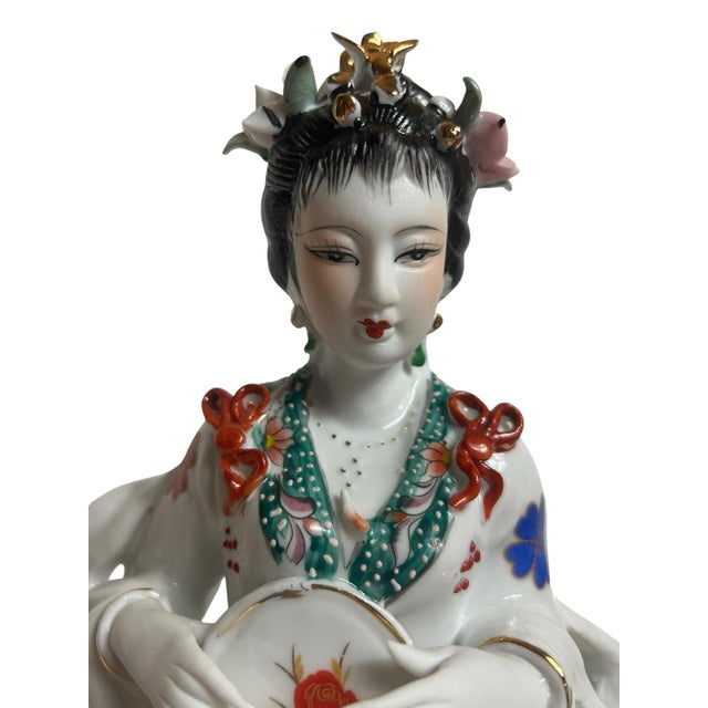 White Vintage Japanese Geisha Porcelain Statue Asian Figure For Sale - Image 8 of 12