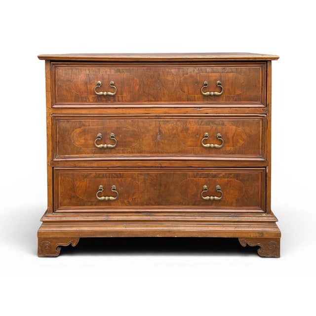 Brown Northern Italian Walnut Chest of Drawers, 1700s For Sale - Image 8 of 13