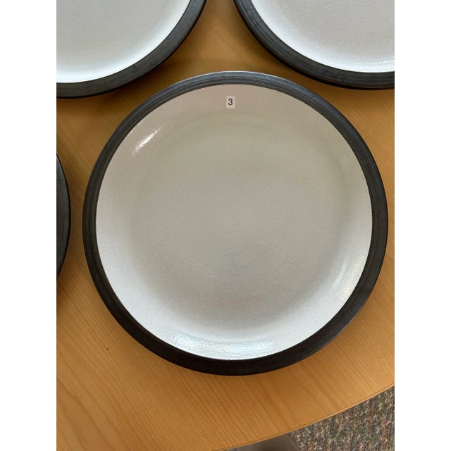 Edith Heath 1960s Heathware Dinner Plates- Set of 8 For Sale - Image 4 of 12