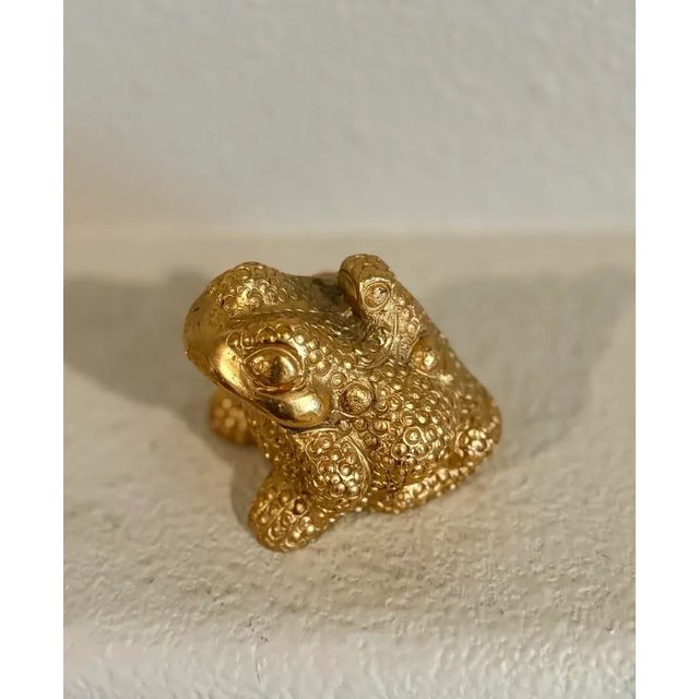 1980s Gold Plated Bronze Frog, Perfect Paperweight or Coffee Table, 2.5” High For Sale - Image 5 of 13
