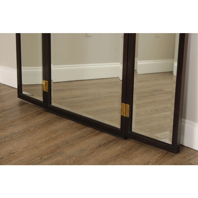 Drexel Heritage Chinoiserie Carved 'Connoisseur' Trifold Dresser Mirror For Sale In Philadelphia - Image 6 of 12