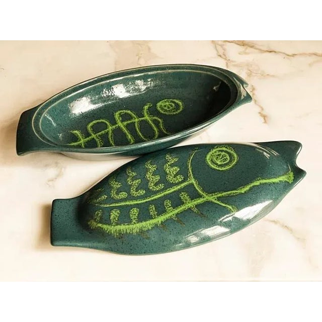 Mid-Century Modern 1960s Parker Gidden Covered Casserole Dish For Sale - Image 3 of 4