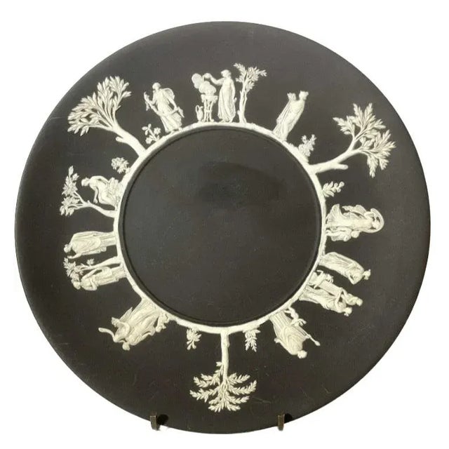 Wedgwood Vintage Black and White Wedgwood Plate With Greek-Roman Relief c.1969 For Sale - Image 4 of 4
