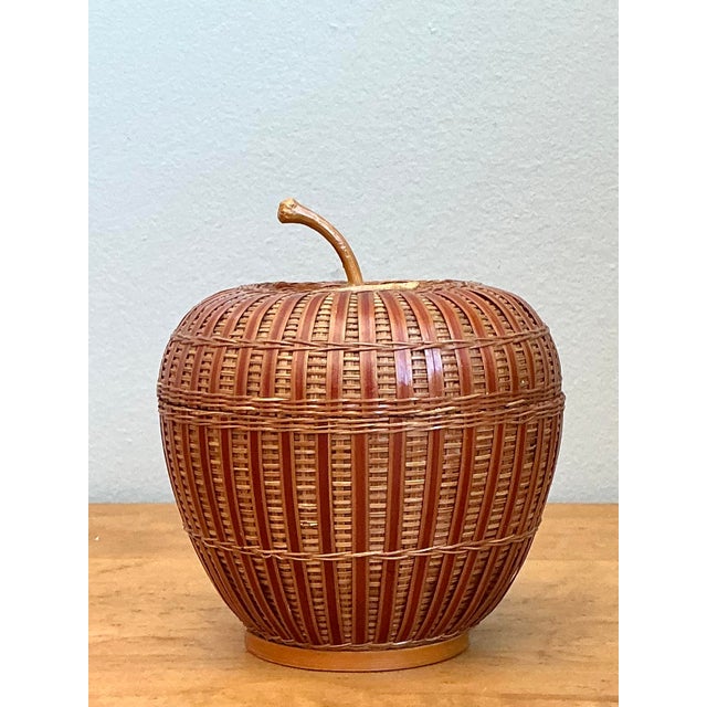 Vintage Shanghai Weave Rattan Lidded Apple For Sale - Image 4 of 12