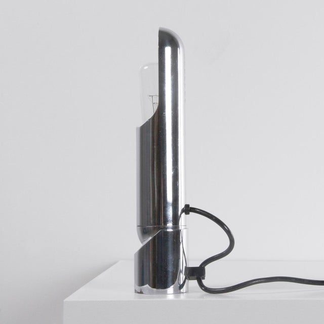 The Gecko table lamp for Leuka was created in 1971 from an idea by designer Gianfranco Frattini. Made of chromed metal...