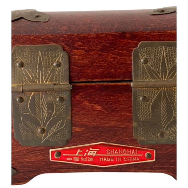Burnt Umber Vintage Chinoiserie Rose Wood and Brass Jewelry Box For Sale - Image 8 of 13