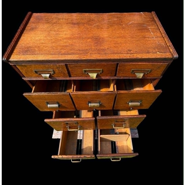 Rare Yawman and Erbe MFG. Co., Rochester, NY Oak Filing Cabinet c. 1900. Maker: Yawman & Erbe Mfg. Co., Rochester, NY....