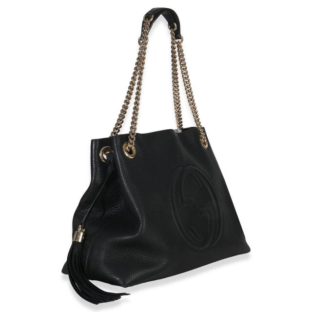 Contemporary Black Pebbled Calfskin Medium Soho Chain Shoulder Bag For Sale - Image 3 of 8