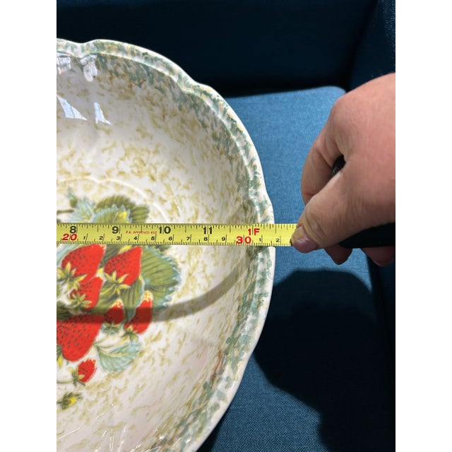 Italian Ceramic Serving Bowl Spongeware Garantito Per Alimenti Italy Strawberries For Sale - Image 4 of 6