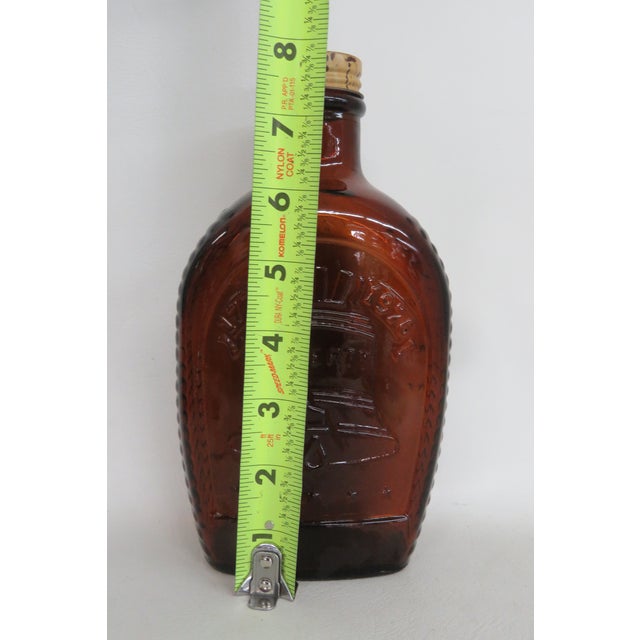 Log Cabin Syrup Bottle 1776 Bicentennial 1976 Amber Glass Flask With Cap 4693b For Sale - Image 10 of 14