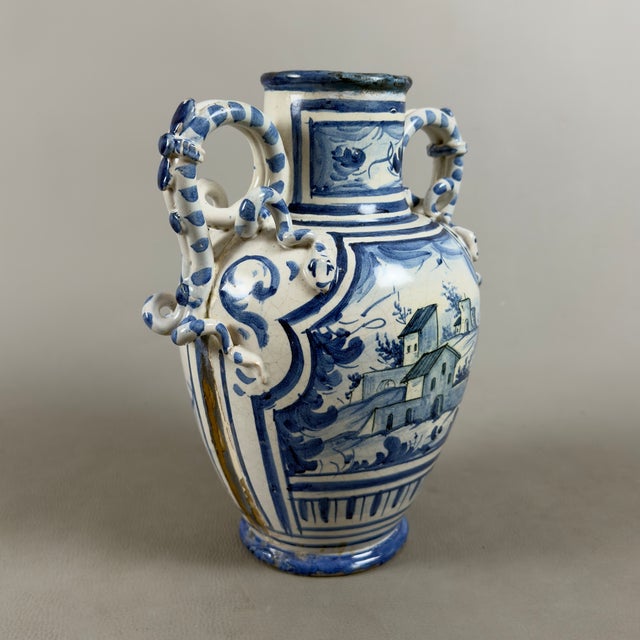 A superb museum-quality piece, intended for the most discerning collectors and lovers of fine vintage Ligurian ceramics....