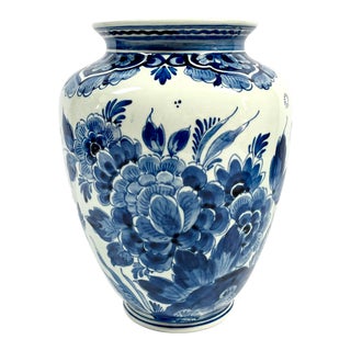 Vintage Delft Blue & White Floral Porcelain Vase For Sale