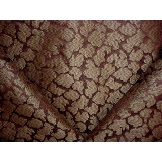Threads Ed85048 Nimbus Chocolate Gold Giraffe Silk Upholstery Fabric - 15-1/8 Yards For Sale