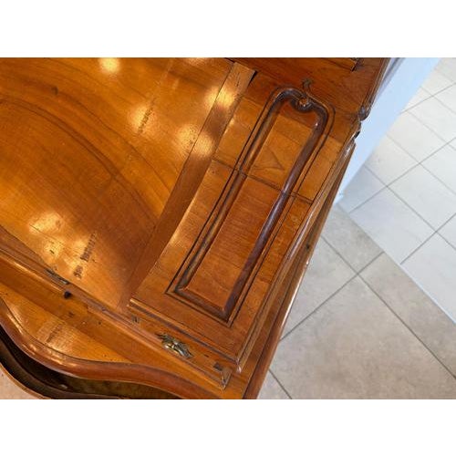 Display Cabinet in Pine For Sale - Image 15 of 18