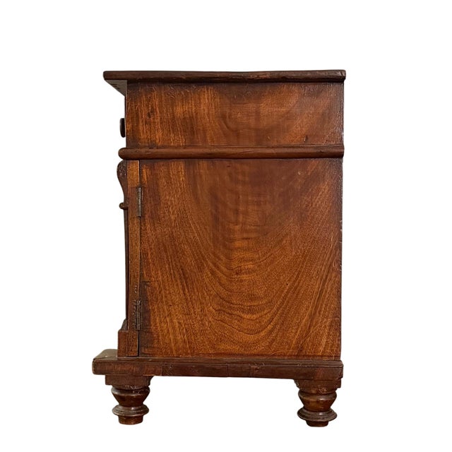 Italian Inlaid Tabletop Chest With Secret Compartments and Key For Sale In Tampa - Image 6 of 12