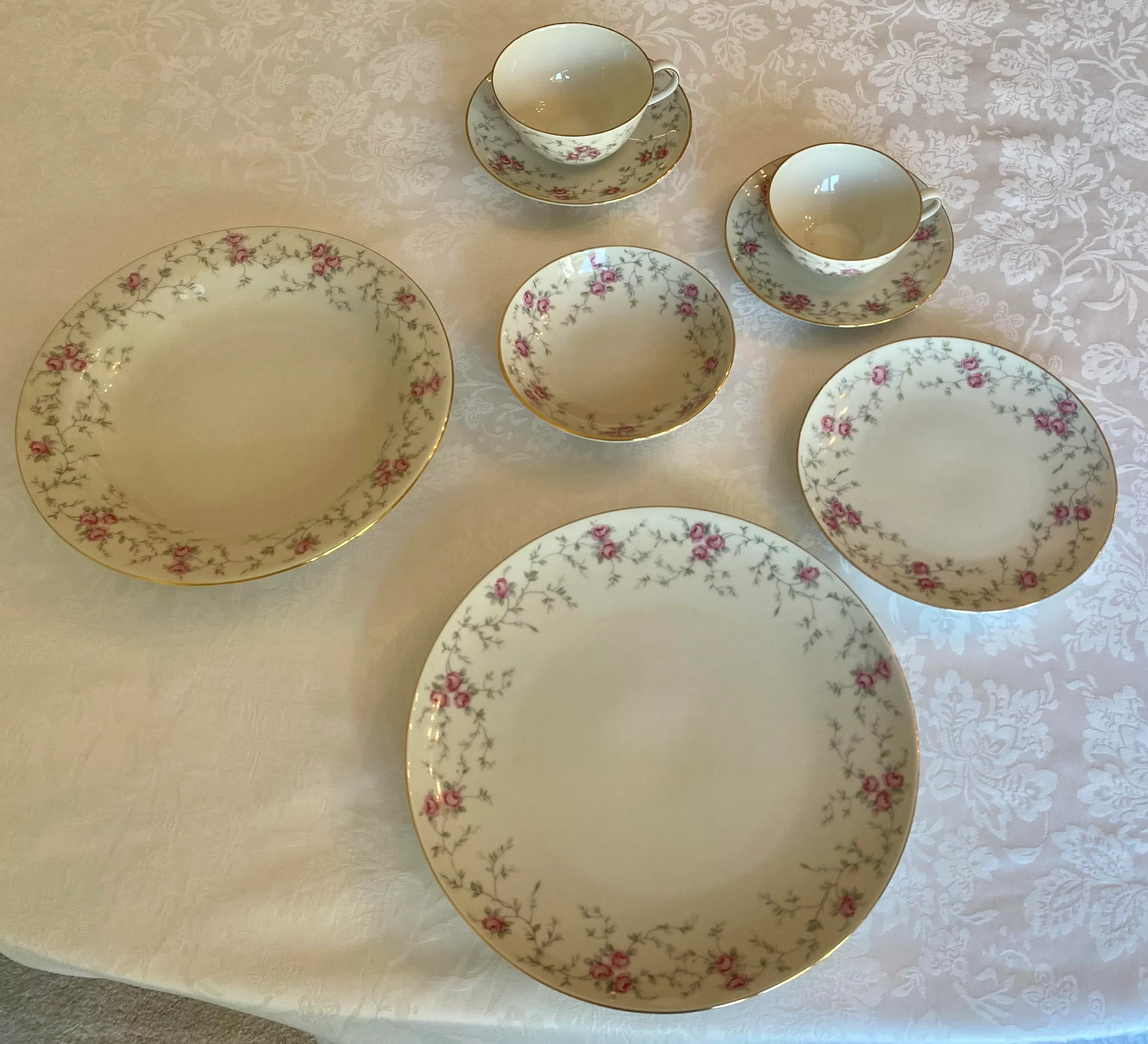 Schumann Bavaria Azberg Sch745 China Set- 105 Pieces 