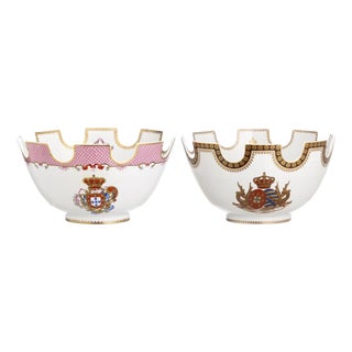 Coats of Arms Bowls in Porcelain, Set of 2 For Sale