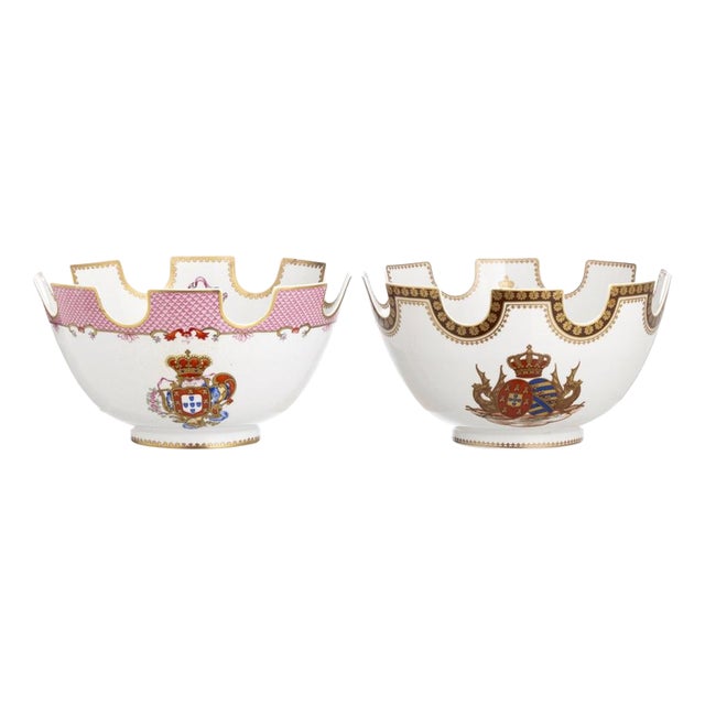 Coats of Arms Bowls in Porcelain, Set of 2 For Sale