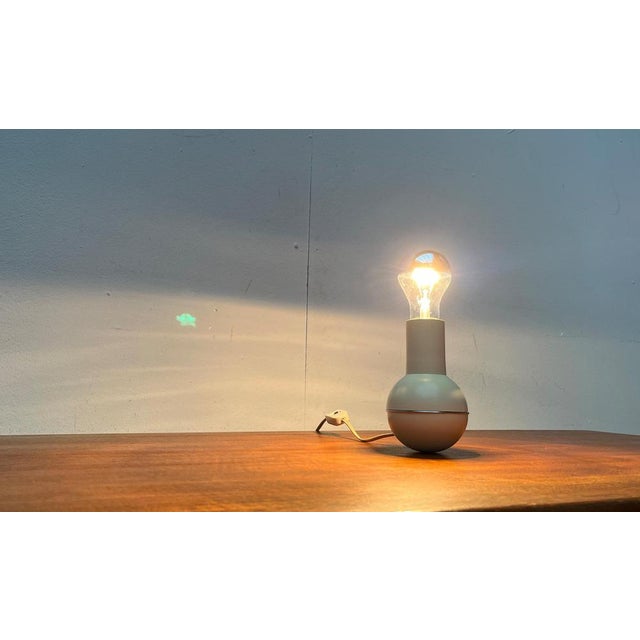 Mid-Century Space Age Italian Model Culbuto Balancing Table Lamp from Lamperti, 1960s For Sale - Image 16 of 18