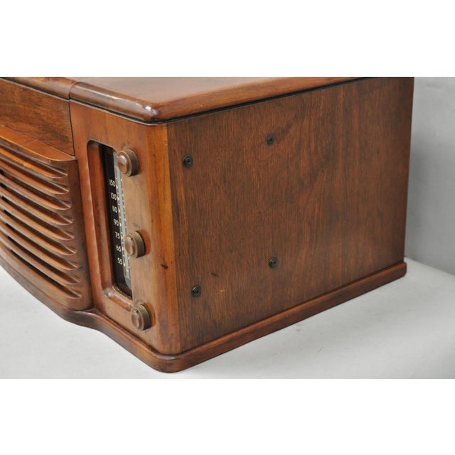 Antique Philco Tube Radio Table Record Player Mahogany Case Model 46-1203 For Sale - Image 11 of 18