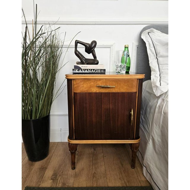 Art Deco Italian Nightstands in Burl Walnut, 1940s, Set of 2 For Sale - Image 3 of 11