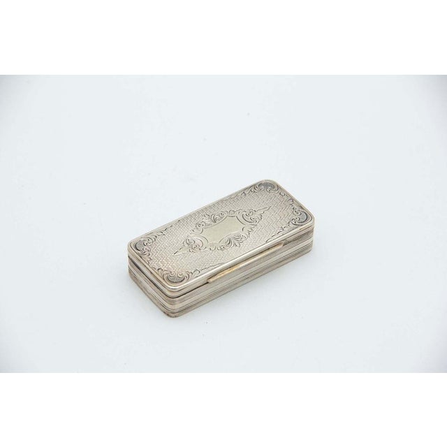 Snuff Box in Guilloche Silver with Engravings For Sale - Image 4 of 4