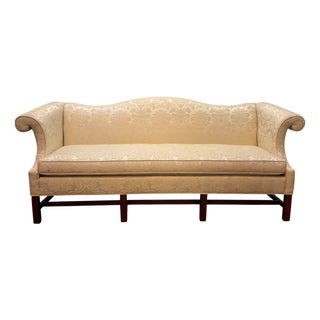 Vintage Chippendale Style Mahogany Frame Camel Back Ivory Damask Print Upholstered Sofa For Sale