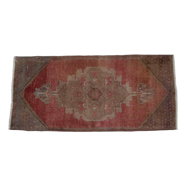 1970s Front of Kitchen Sink Rug, Hand Made Bath Mat Muted Colors Small Rug -1′7″ × 3′4″ For Sale - Image 5 of 13