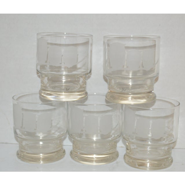 1970s Vintage Bonwit Teller Etched Owl Lowball Rock Cocktail Glasses- Set of 5 For Sale - Image 5 of 5
