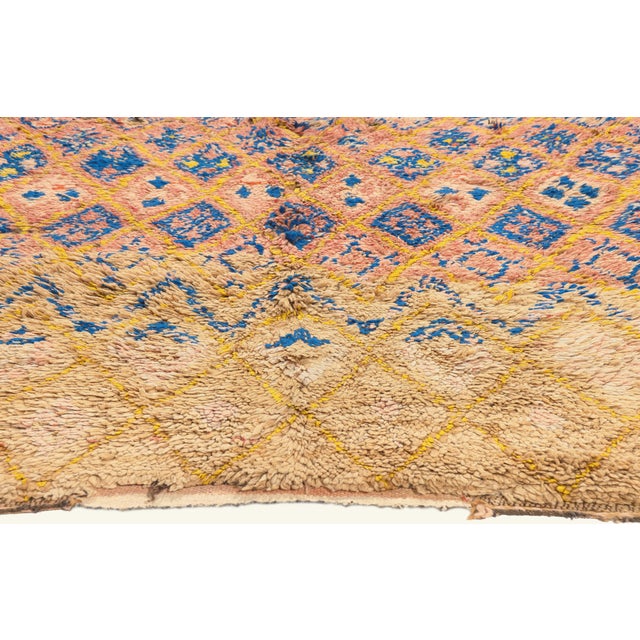 Berber Tribes of Morocco Vintage Boujad Moroccan Rug, 06'05 X 08'10 For Sale - Image 4 of 10
