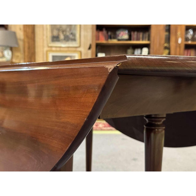 Louis XVI Dining Table in Cuban Mahogany with 5 Modern White Wood Extensions, 19th-Century For Sale - Image 6 of 18