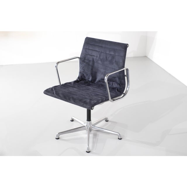 EA 103 Chairs by Charles Ray Eames for ICF, 1990s, Set of 4 For Sale - Image 14 of 16