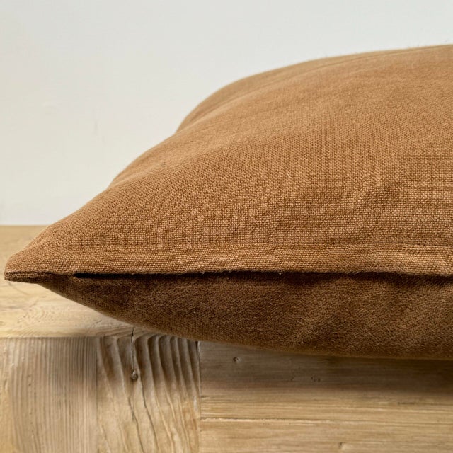 Mid-Century Modern Belgian Linen Pillow Cover in Nairobi For Sale - Image 3 of 5