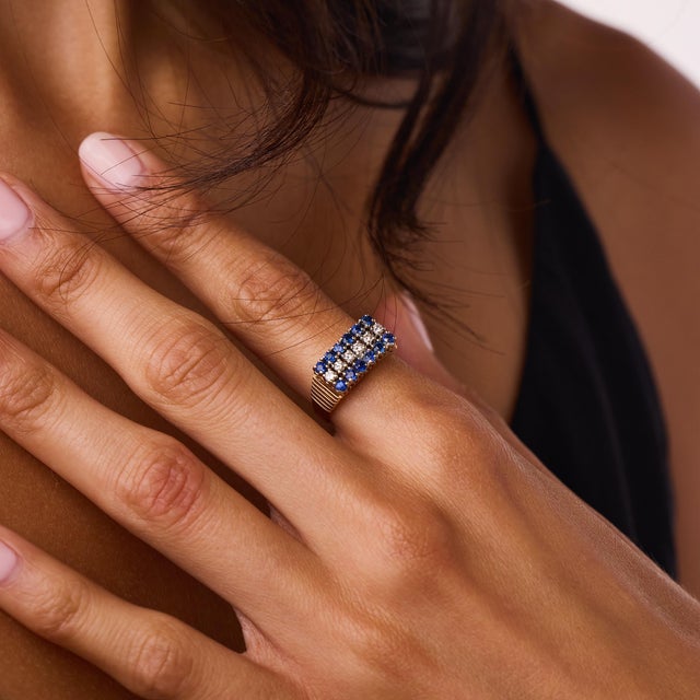 1980s Vintage Diamond Sapphire 14k Yellow and White Gold Ring, Size 6.25 For Sale - Image 5 of 6