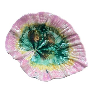Early 20th Century Etruscan Majolica Pink and Green Begonia Leaf For Sale