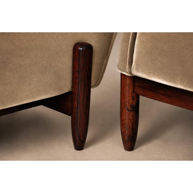 Jorge Jabour Pair of Club Armchairs in Brazilian Rosewood and Sage Mohair, Brazil, 1960s For Sale - Image 4 of 18