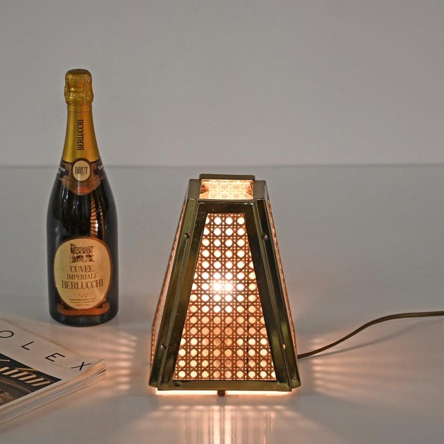 1970s Mid-Century Modern Table Lamps in Gilt Metal and Straw, Italy, 1970s, Set of 2 For Sale - Image 5 of 15