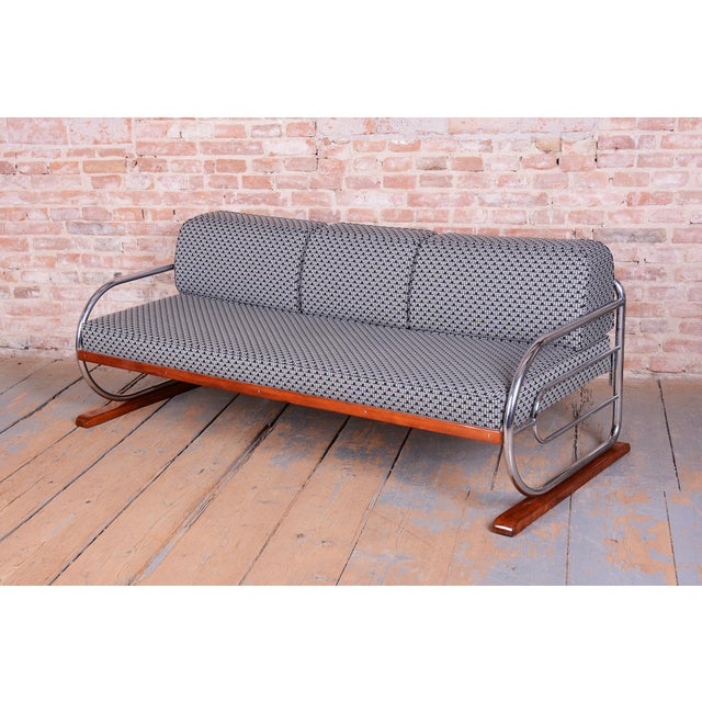Bauhaus Sofa in Chrome and Beech from Robert Slezak, Czech, 1930s For Sale - Image 9 of 18