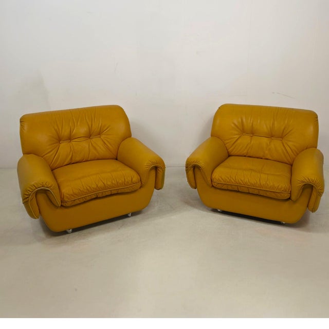 Mid-Century Italian Brutalist Leather Livingroom Set, 1960s, Set of 3 For Sale - Image 6 of 14