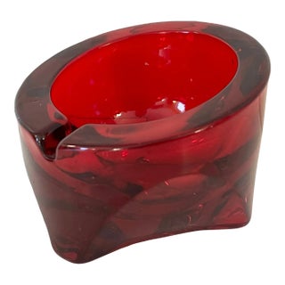 Vintage Mid-Century Modern Viking Ruby Glass Abstract Geometric Ashtray in Mold-Blown Red Glass Round/Triangular Dish For Sale