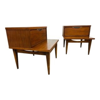 Mid-Century Modern Kent Coffey Tableau Walnut Nightstands - Set of 2 For Sale