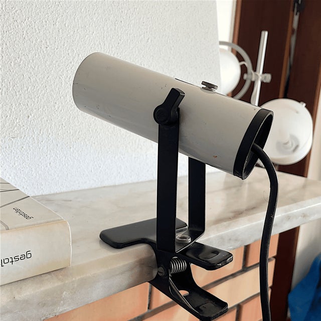 Mid-Century Modern Mid-Century Space Age Italian Metal Clamp Spotlight in style of Targetty, 1970s For Sale - Image 3 of 8
