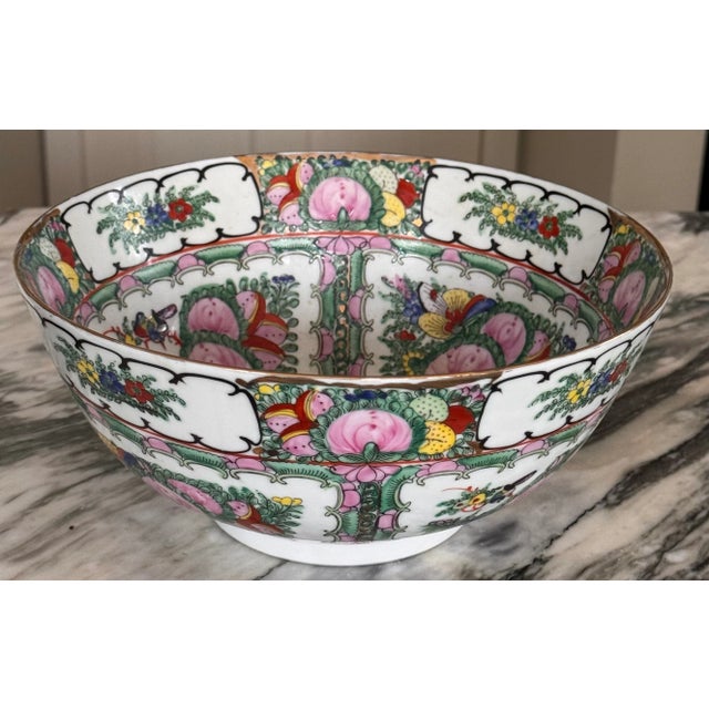 Vintage Famille Rose Chinese Decorative Bowl For Sale In Seattle - Image 6 of 18