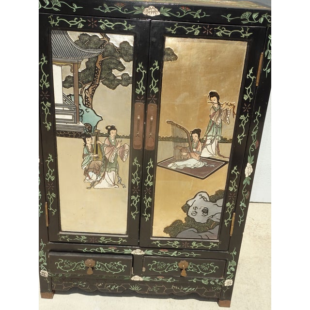 1970s Vintage Chinese Asian Chinoiserie Gold Silver Storage Cabinet Side Table #V23 For Sale - Image 5 of 17