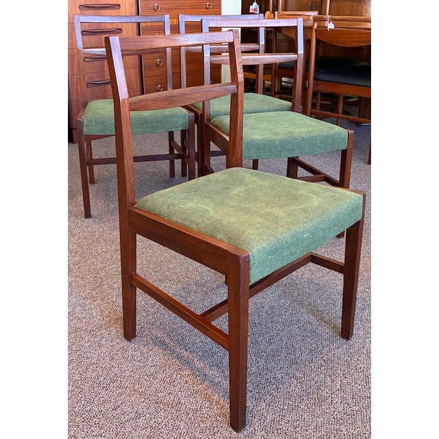Mid-Century Modern Set of Four Mid Century Modern Teak Frame Dining Chairs, Uk Import c.1960 For Sale - Image 3 of 10