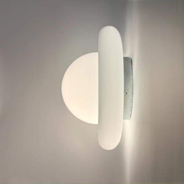 White Space Age UFO Ceiling Lamp in White Opaline Glass, Italy, 1970s For Sale - Image 8 of 15