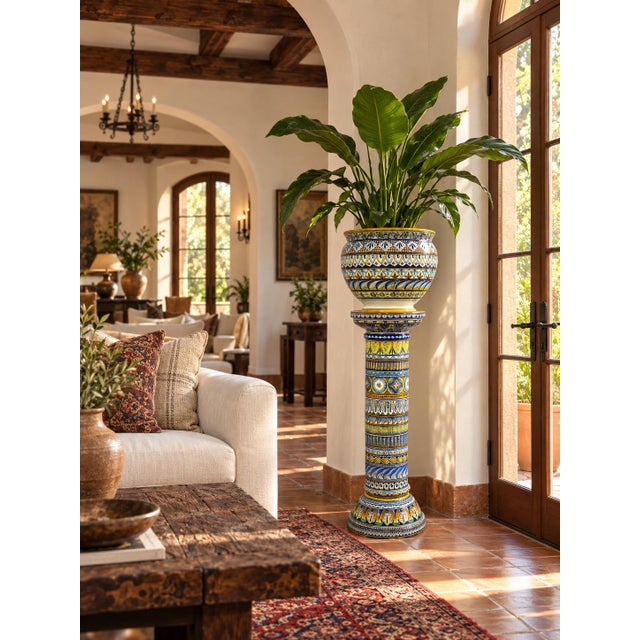 Mediterranean Franco Mari Deruta Hand-Painted Italian Maiolica Jardinière and Pedestal For Sale - Image 3 of 12
