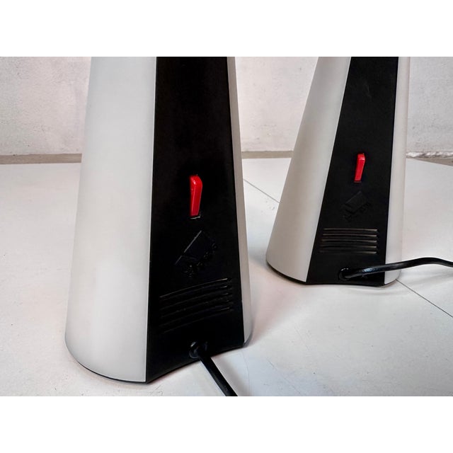 Iota Table Lamps by Hikaru Mori for Nemo, Italy, 1990s, Set of 2 For Sale - Image 4 of 18